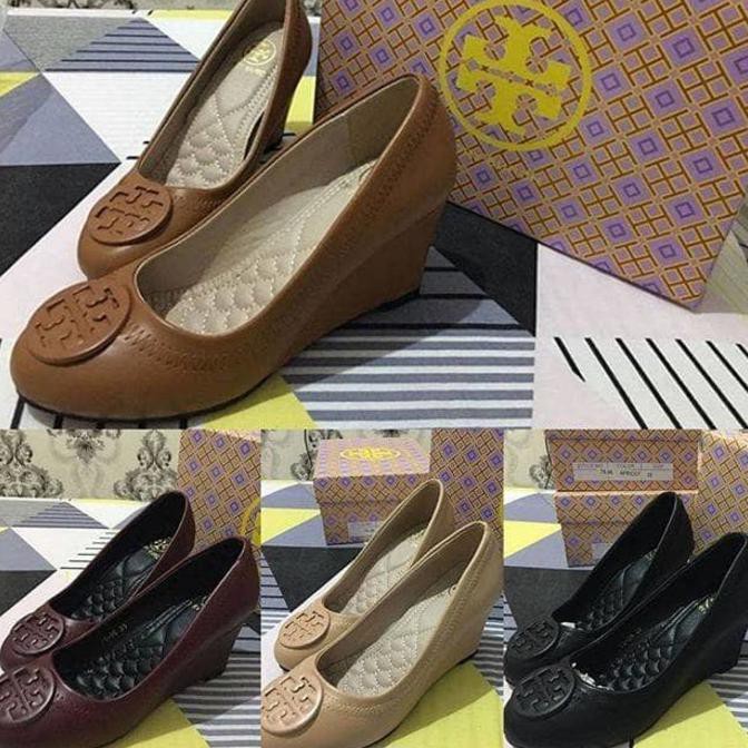 SEPATU TORY BURCH WEDGES