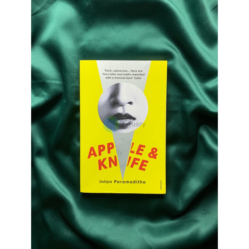 PRELOVED - Novel/Buku Apple and Knife - Intan Paramaditha