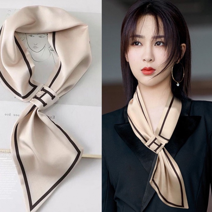 Scraft syal Dongdaemun Korea Selatan baru gaya titik gelombang kelopak kecil kecil persegi syal syal sutra silk scarf wanita silk leher Fashion import Polka dots hitam