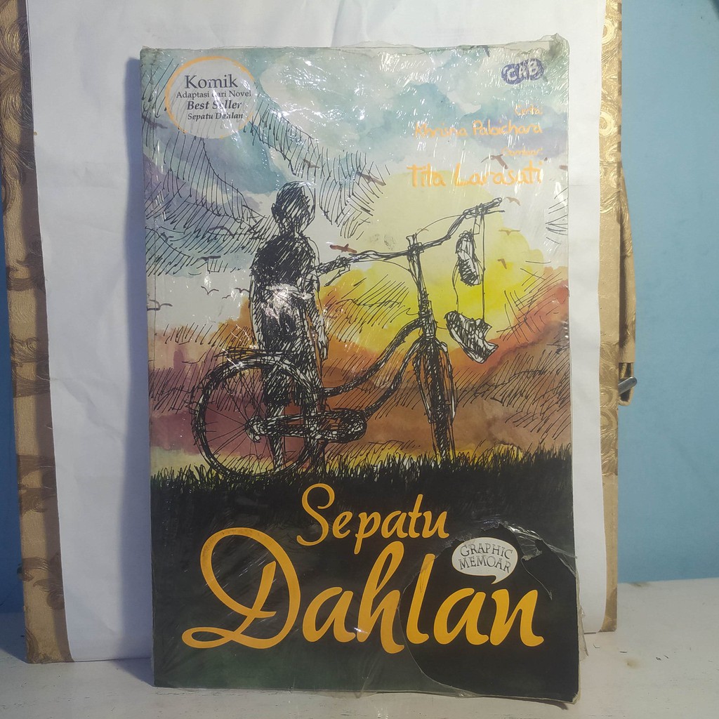 BUKU SEPATU DAHLAN BUKU KOMIK ADAPTASI DARI NOVEL SEPATU DAHLAN BUKU KOMIK
