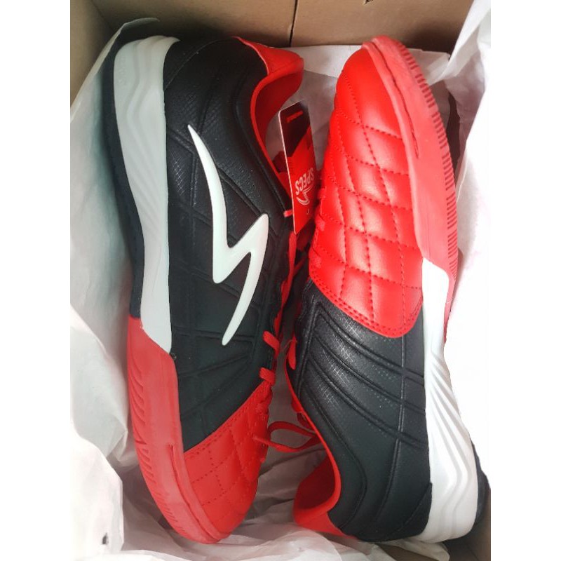 Specs Metasala Kaze IN Red size 40