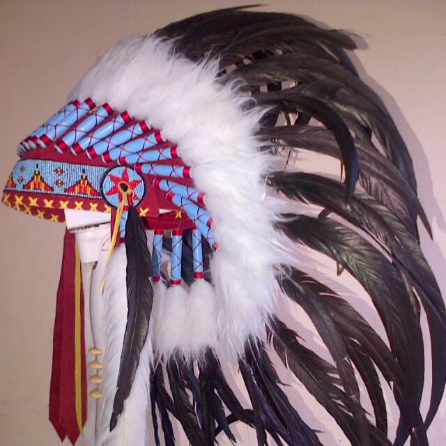 Topi indian bulu ayam hitam