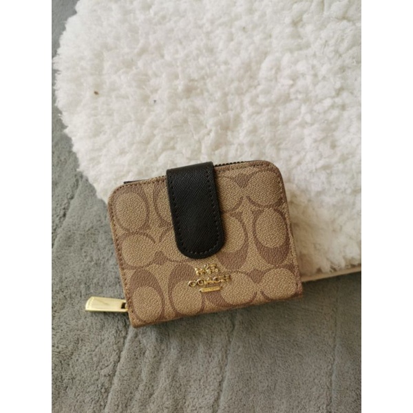 dompet fashion COACH WALLET MINI SIGNATURE ZIP D06