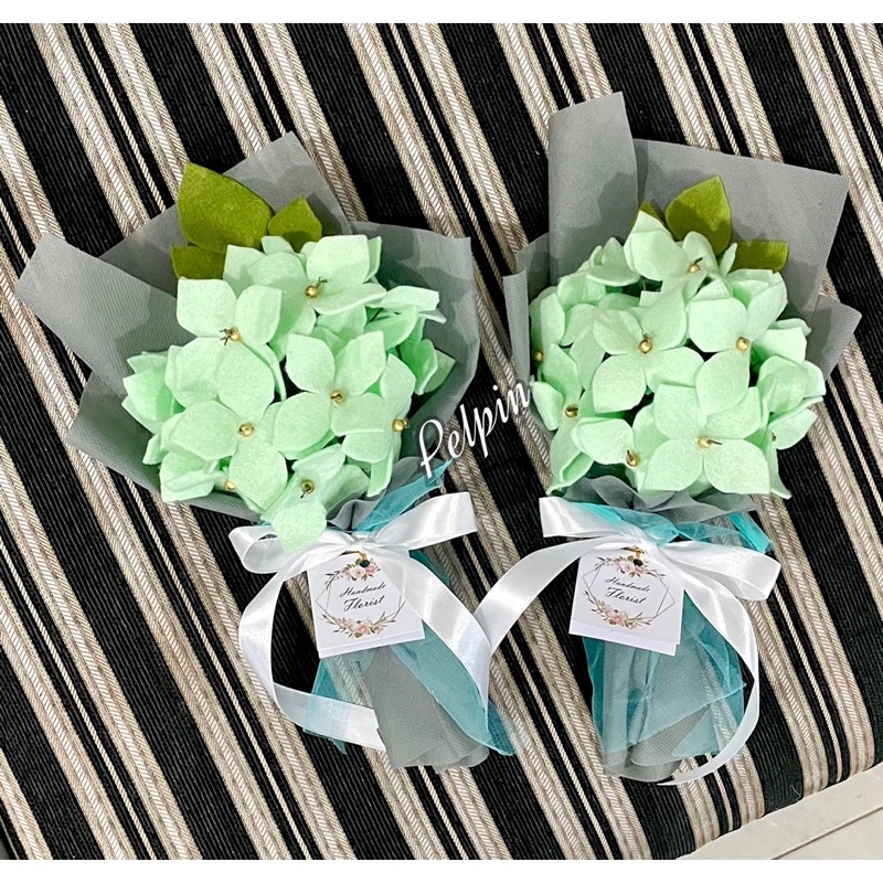 buket bunga hydrangea + kartu ucapan buket bunga hadiah medium HGA bouquet flowers besar / medium