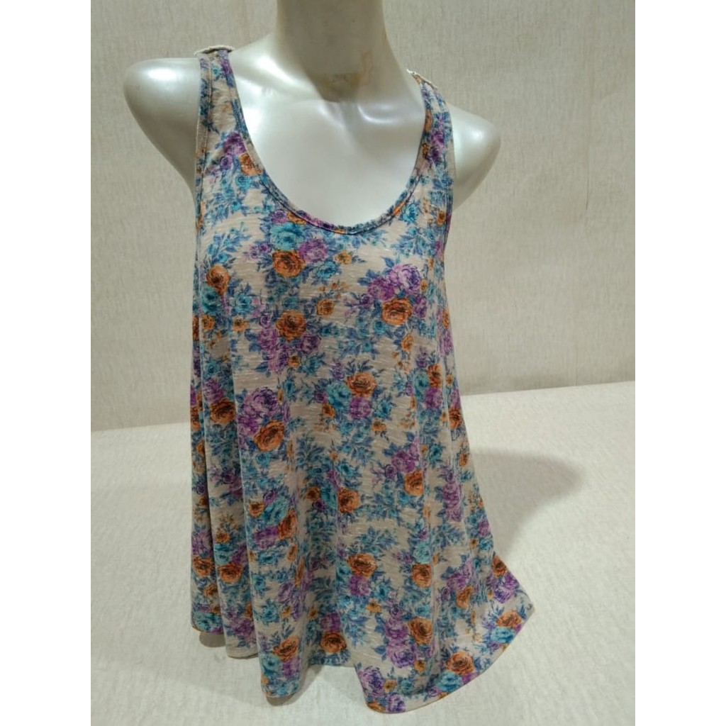 KAOS WANITA MEREK FOREVER 21 ORIGINAL PRELOVED TANGAN BUNTUNG BUNGA BUNGA SIZE S