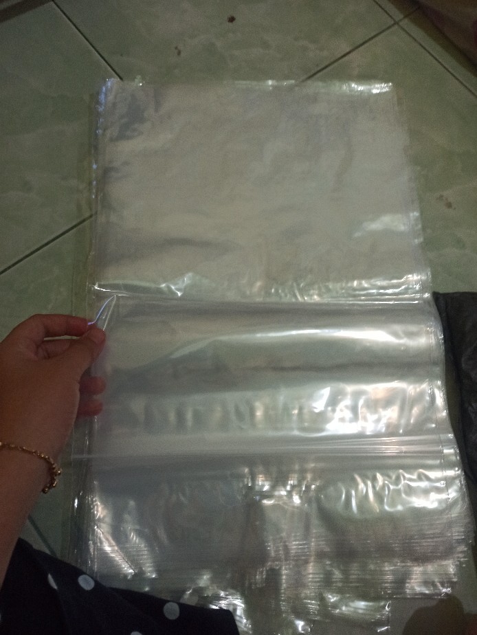 ❤10lembar❤plastik Klip Oval Plong Handle Klip Pond Baju Distro. Klip Ziplock 30x38