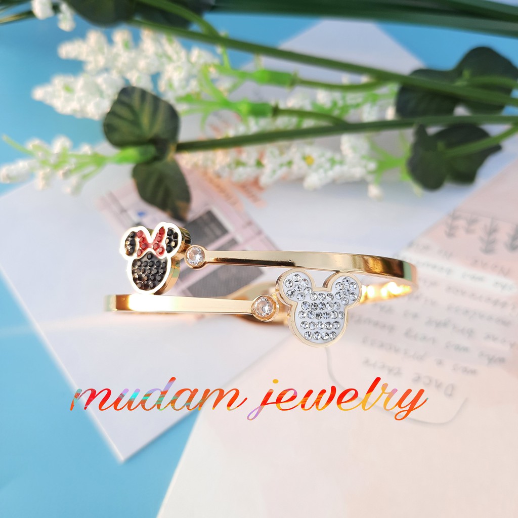 Gelang Bangle Titanium Dua Minnie Dengan Diamonds Artifisial Untuk Wanita Dewasa Tersedia Warna Rose Gold dan Gold