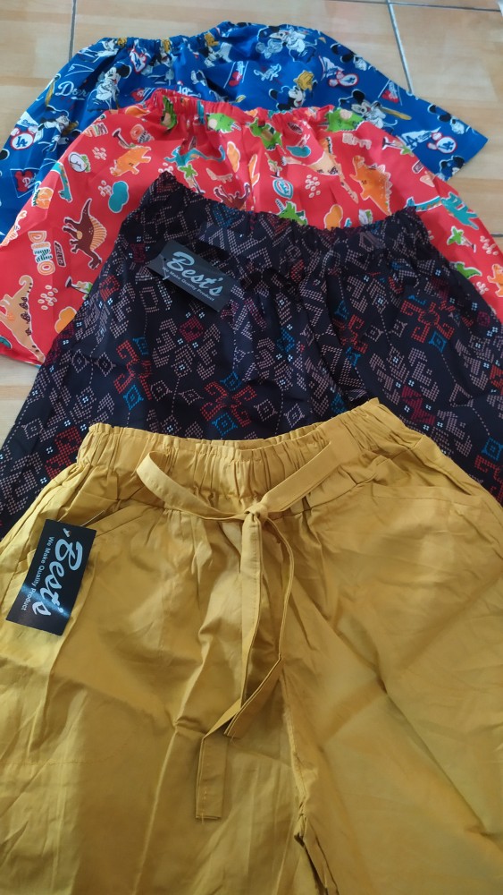 Celana Pendek Hotpants Dewasa Wanita Bahan Katun Streach Motif Santai Murah