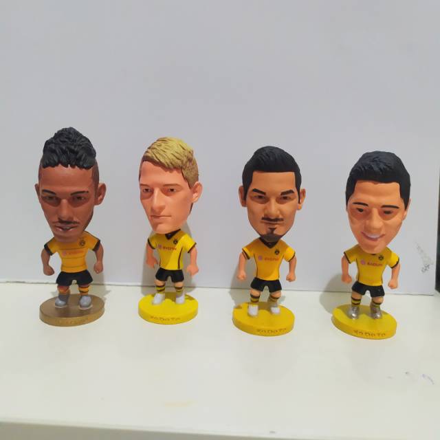 Borussia Dortmund - Reus - Lewandowski - Gundogan - Aubameyang - Soccerwe Kodoto Set Figure