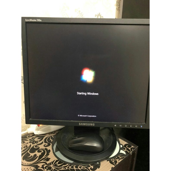 komputer set / computer