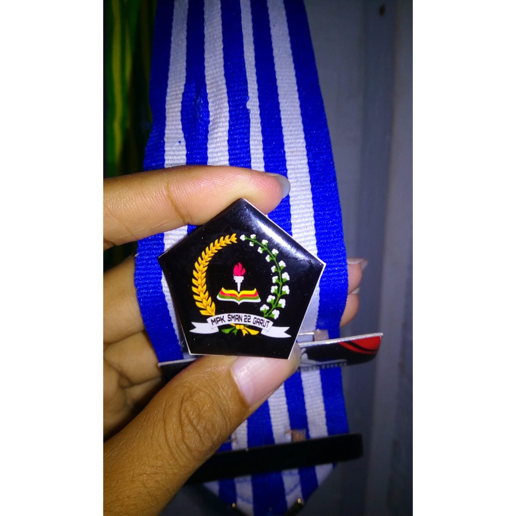 pin resin bros logo plat papan nama resin custom