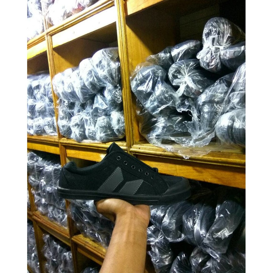 Sepatu Pria | Sepatu Murah | Sepatu Sneakers | Sepatu Macbeth Vegan Black