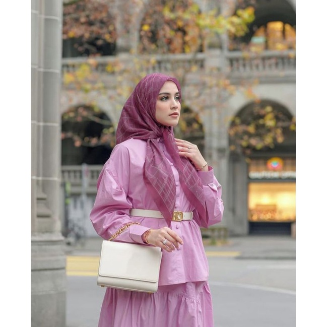 SALE HIJAB / LOV MERAH MAROON/ COD / KERUDUNG VOAL MOTIF / SEGI EMPAT VOAL / JILBAB TERBARU / LASER 