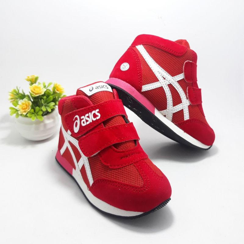 sepatu anak sneakers / sepatu sneakers anak / sepatu boots anak