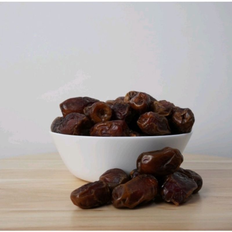 

Kurma mesir murah, manis legit