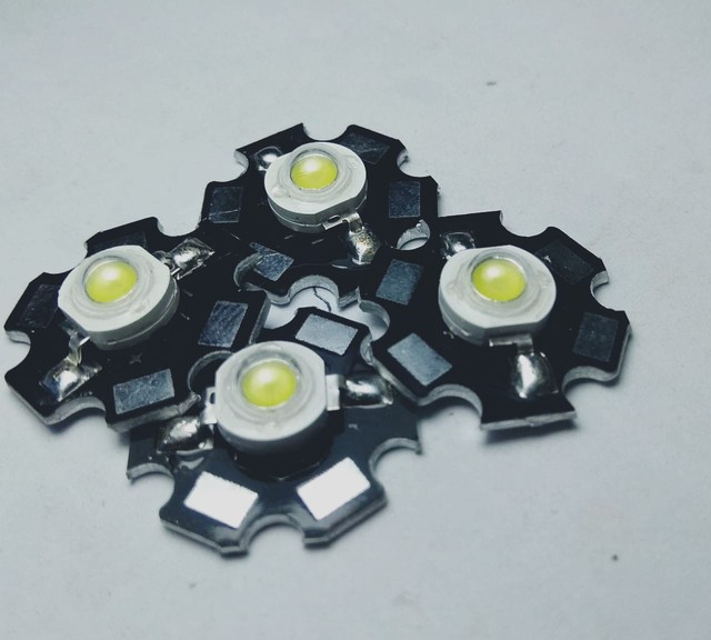 ISI 2PCS [DSP-9235] LED HPL 1WATT 6000K-7000K GRADE A HPL + STAR PCB BLACK AQUASCAPE DECORATION