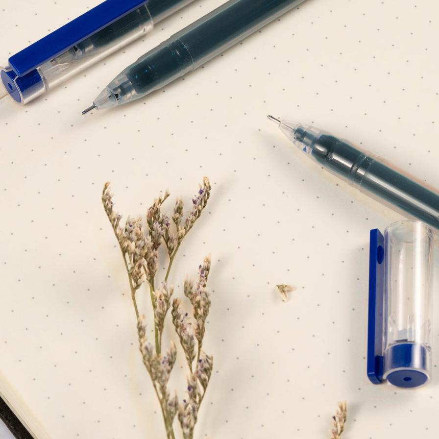 

New - PULPEN PENA GEL PEN JOYKO GP-330 BIG FILL GEL 0,5 MM 12 PCS ✔