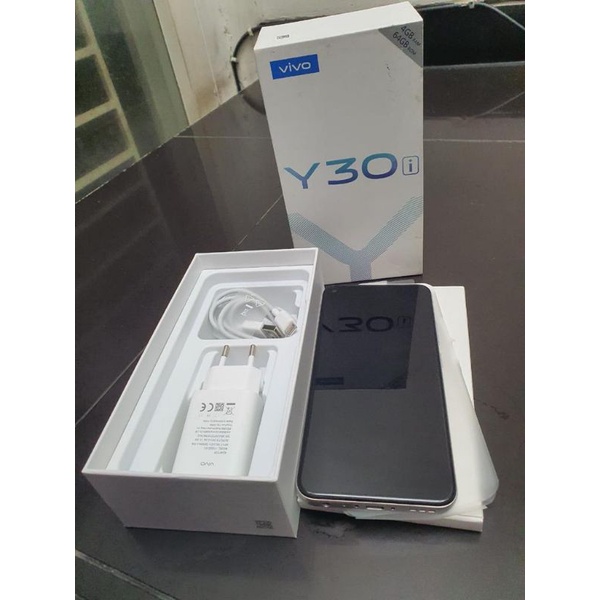 Vivo y30i 4/64 gb second