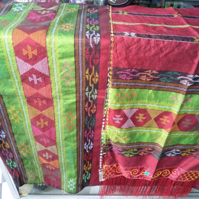 Songket Sadum Tarutung Tenun Tangan