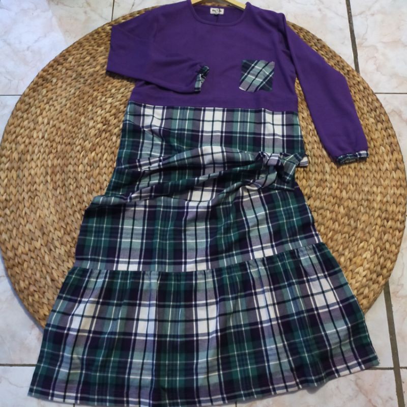 DRESS GAMIS KAOS UNGU KOTAK DEESKA OUTFIT DEESKA SCARVES