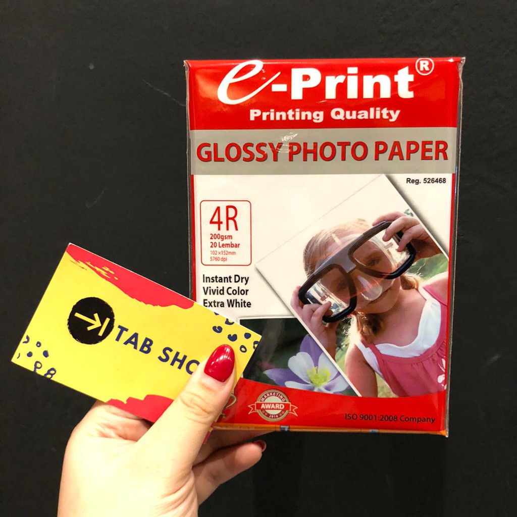 

TAB SHOP - EPRINT GLOSSY PHOTO PAPER 4R 200 GSM 20 LEMBAR - E-PRINT KERTAS FOTO GLOSY FOTO CARD REFILL POLAROID 4R 200 GSM 20 LEMBAR