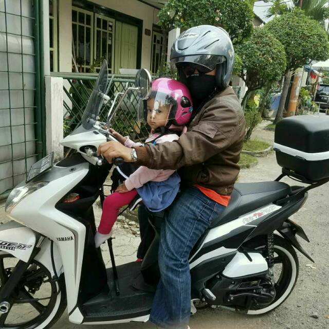 yeniwidiastuti150416