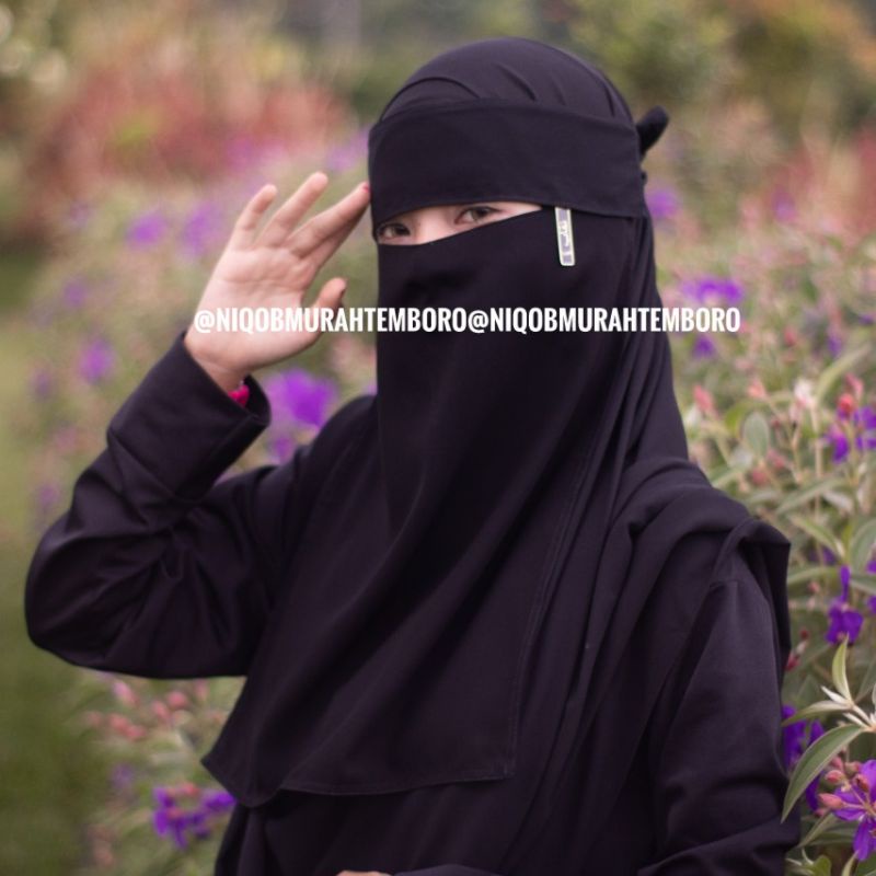 Niqab Bandana Poni Bandul Plat Kotak