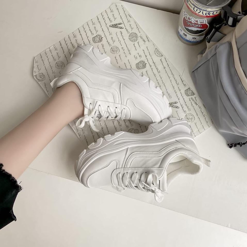 Paling Diminati SEPATU SNEAKERS WANITA KOREA TAEYONG VN 01 TERBARU