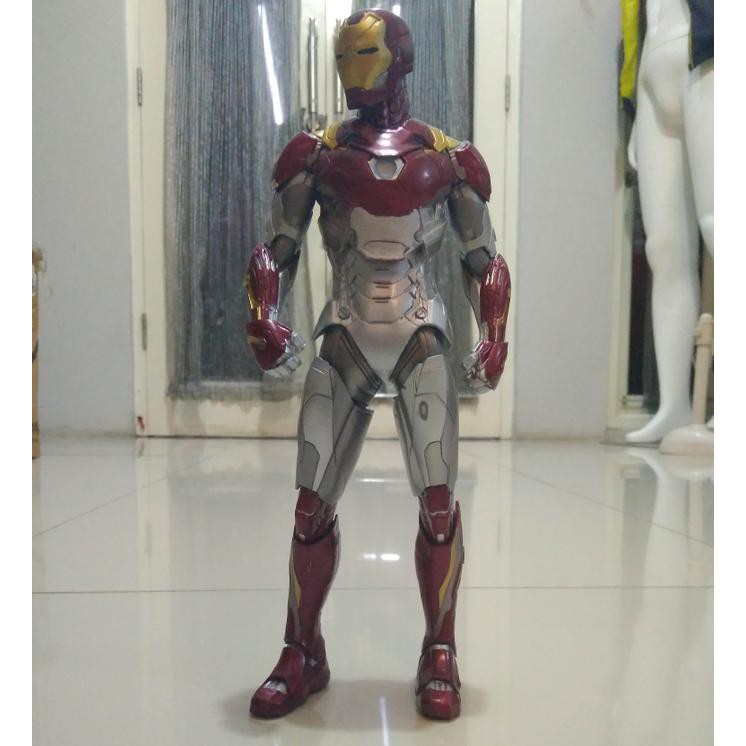 Action Figure Iron Man Mark 49 (Spiderman Homecoming)