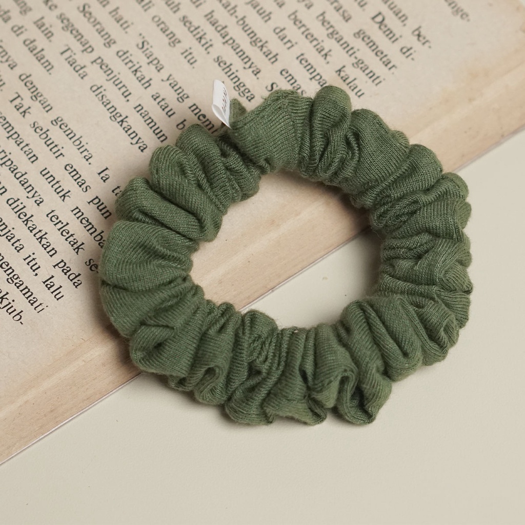 Papipu studio green velvet cake ultrasof scrunchies ikat rambut