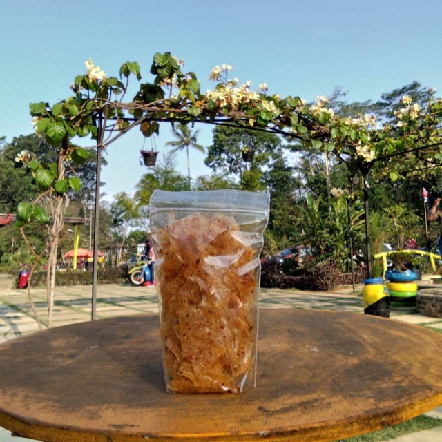 

Keripik kaca (bahan singkong)