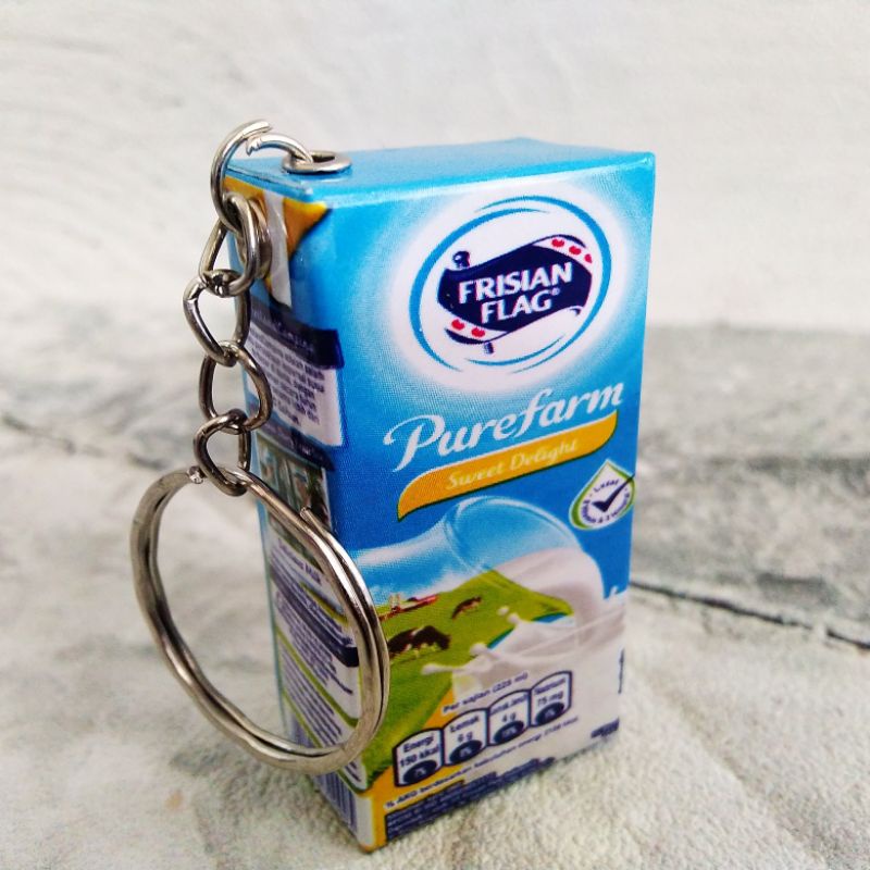GANTUNGAN KUNCI UNIK MURAH MINIATUR KOTAK MINUMAN-Frisian Flag Sweet