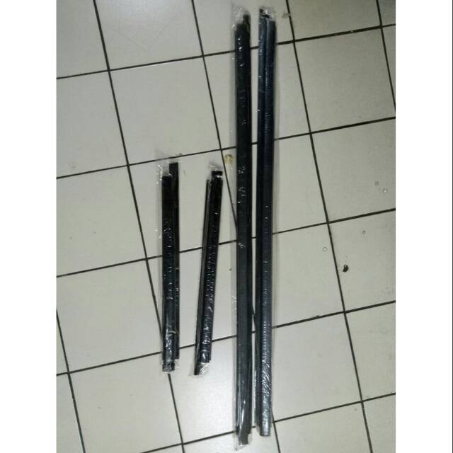 Pelipit Kaca Luar Set Nissan Terano Pelipit Kaca Set Nissan Terrano