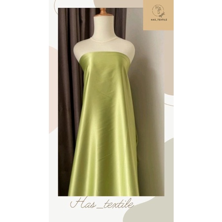 Kain Satin Velvet Premium Warna Hijau Lime Bahan Seragam Furing