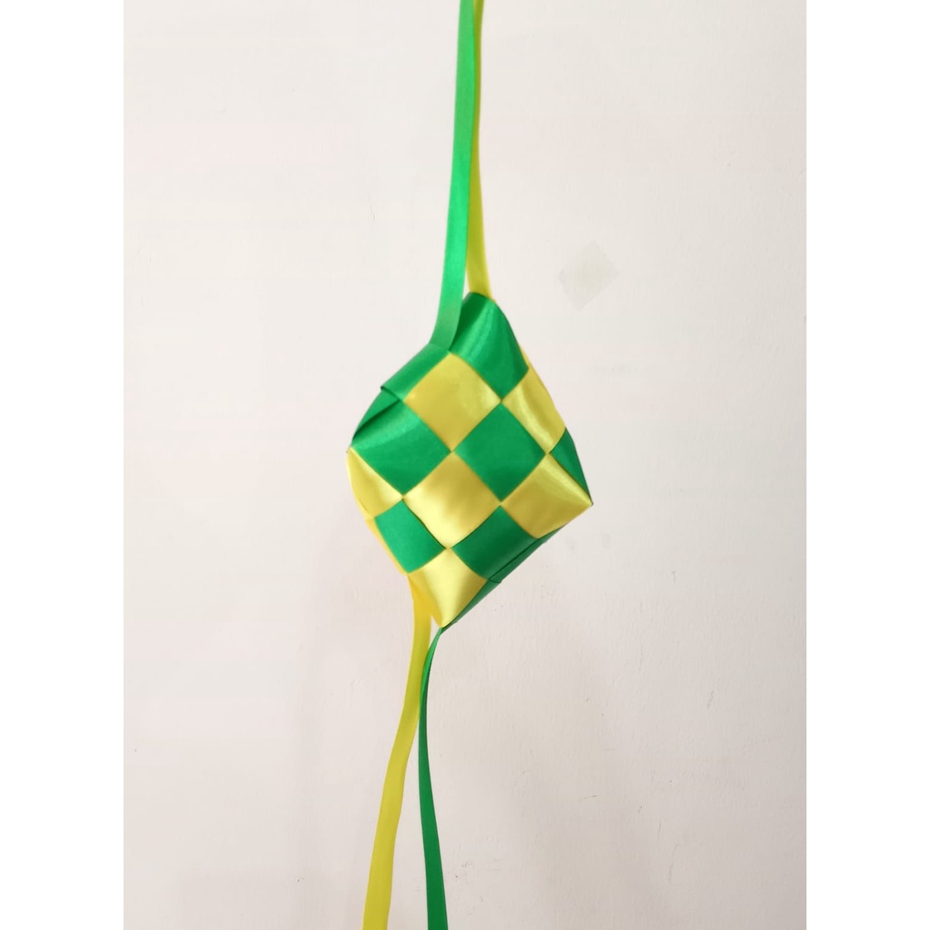 

Ketupat Pita Satin ( minimal pembelian 2 buah )