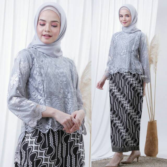 Kebaya Atasan Brokat Tile Luxury dan rok