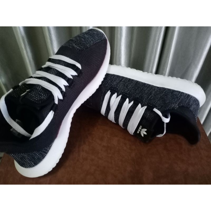 Sepatu Adidas Tubular Slip on Second Branded/Bekas/Preloved