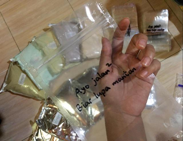 50pcs Standing Pouch Minuman( Uk 13x20) Bergambar (bukan Sablon/printing) 250ml-400ml.