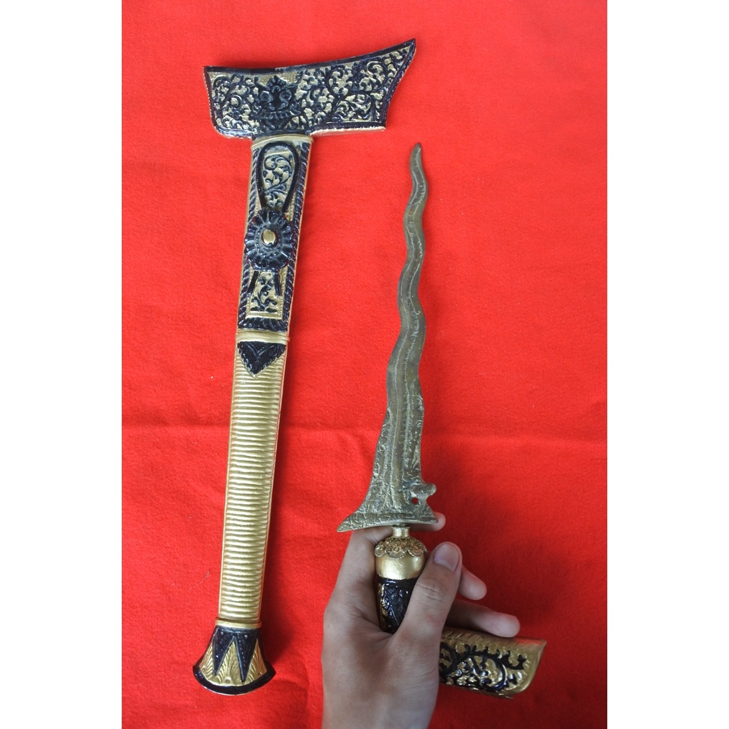 Keris nagasasra kuningan warangka bugis wfn8034