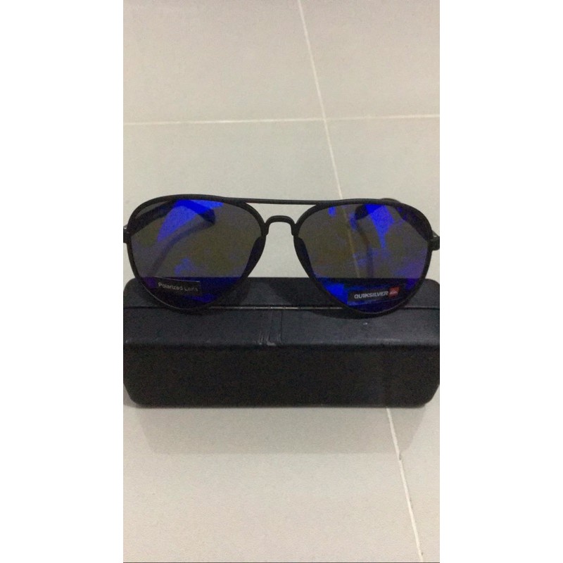 Kacamata Quiksilver