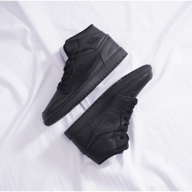 all black aj1 high