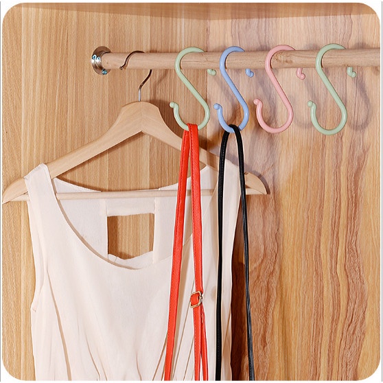 Gantungan Baju S - Cantolan Lemari isi 4 pcs Almari Hook Cantol Plastik - Hanger Pengait