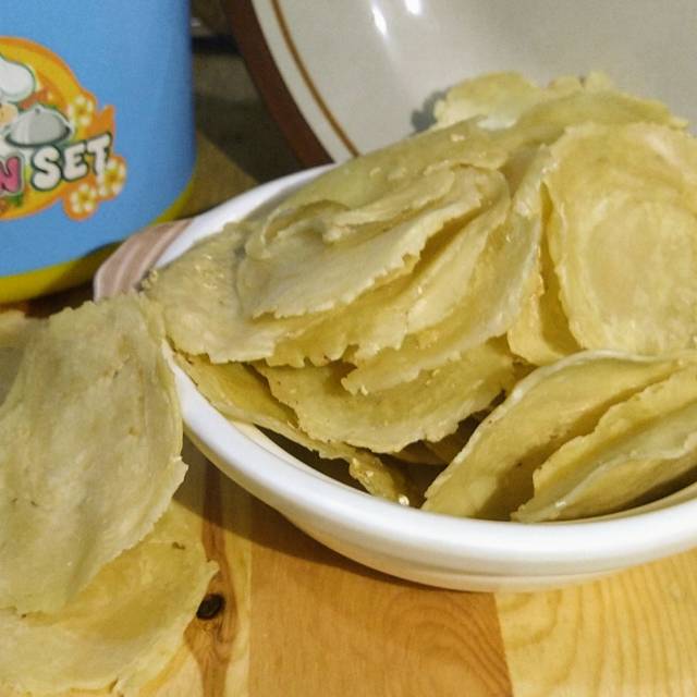 

Emping melinjo tebal/ mentah