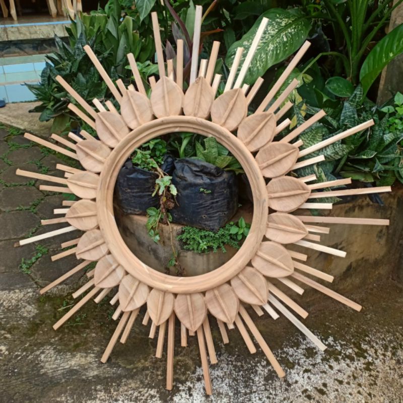 Pigura Cermin motif Daun sengkuni Kayu Jati | pigura Jam dinding | Bingkai Foto | Pigura Ukir jepara