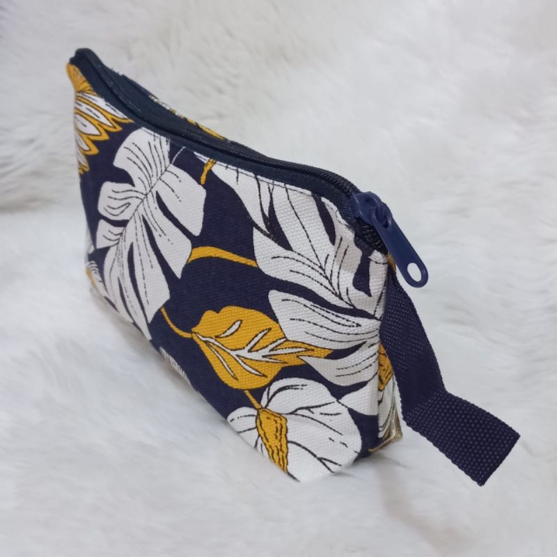 Pouch Kanvas Pouch Kosmetik B