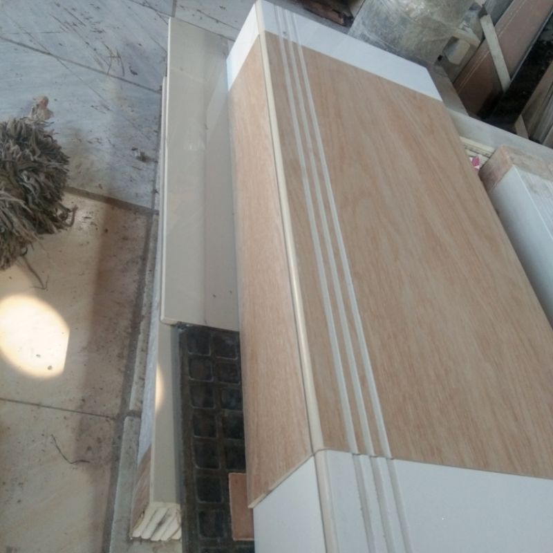 granit tangga kombinasi serat kayu begi brenwood&hitam&cream/putih polos