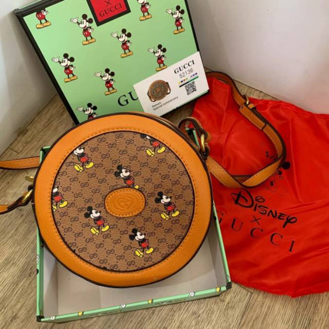 Gucci disney round bag