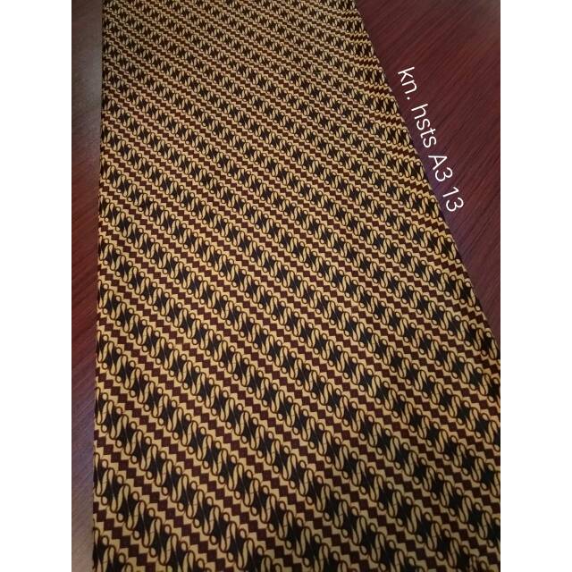 Kain batik sogan solo