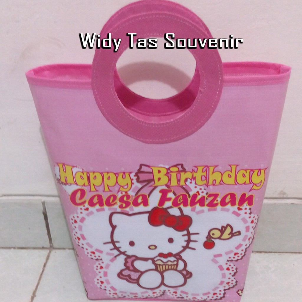 

Tas ulang tahun gagang bulat