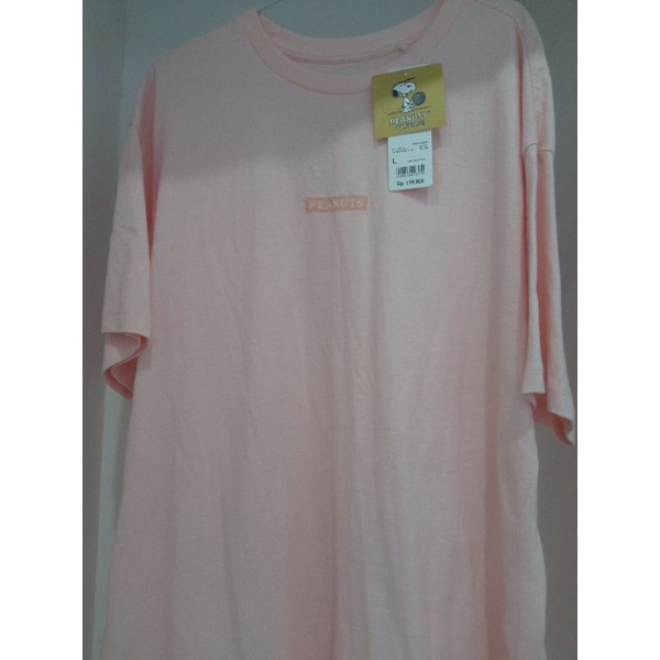 kaos peanuts snoopy uniqlo